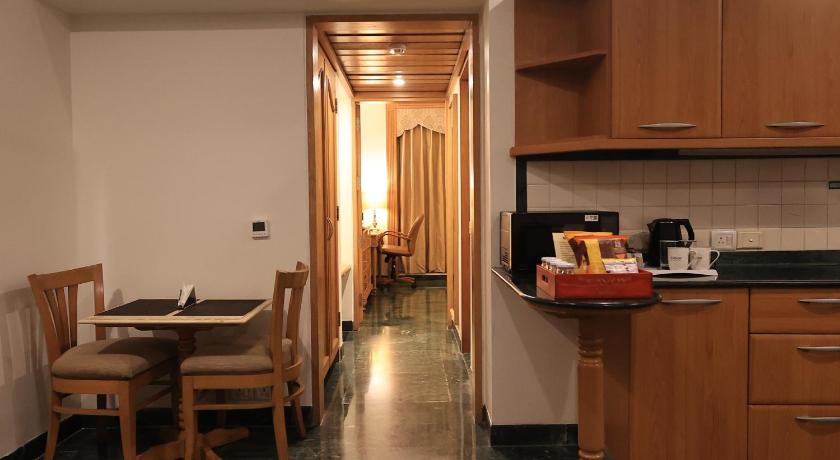Image of Suite Room 1