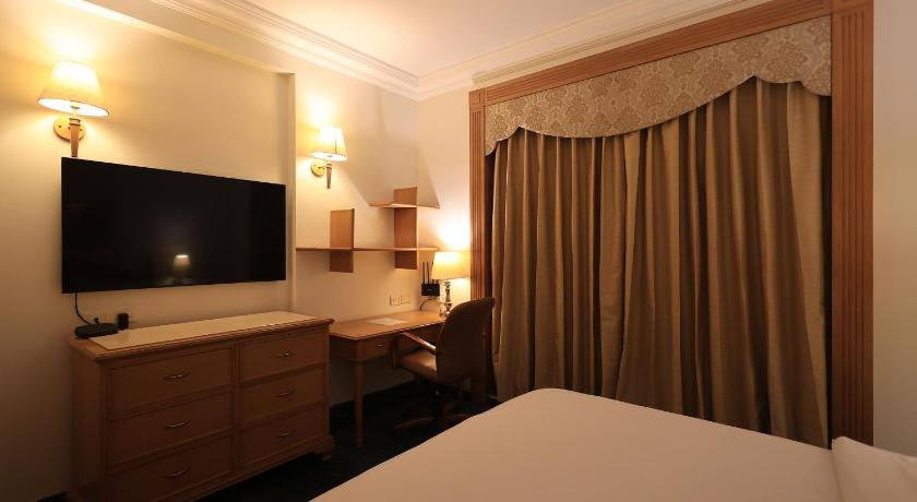 Image of Executive Suite 5