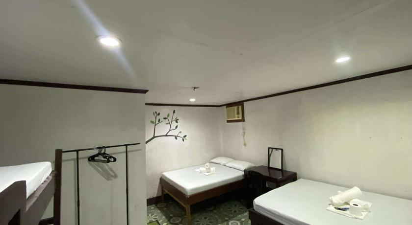 Image of Family Room with Sea View 1