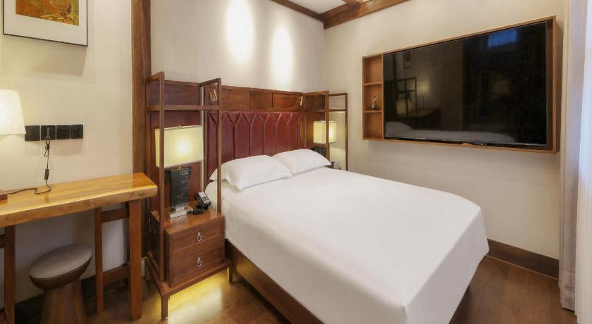 Image of Junior Suite with Garden View 1