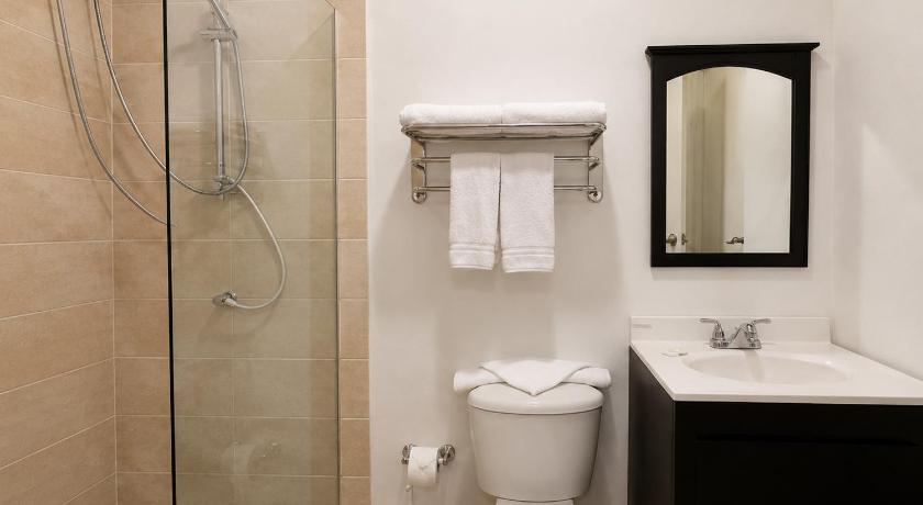 Image of One-Bedroom Apartment with Terrace 2