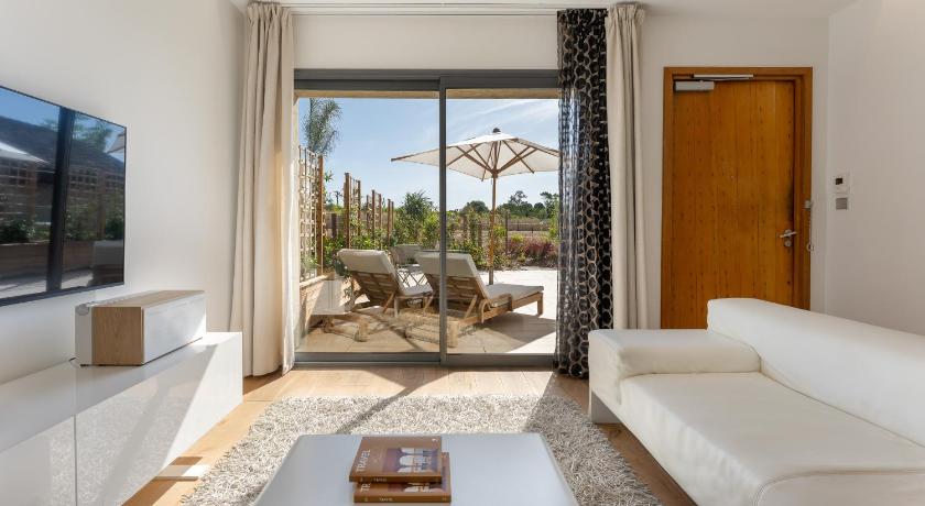 Image of Junior Suite - Main Building 0