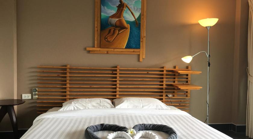 Baan Andaman Sea Surf — Hotel in Phuket
