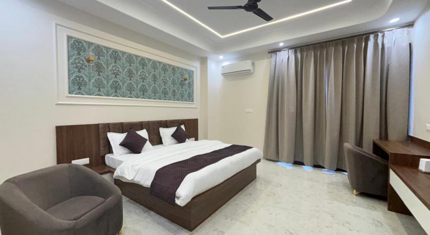 The Pink City Nest - image 12