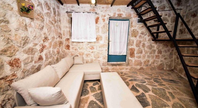 My Stone Inn - image 5