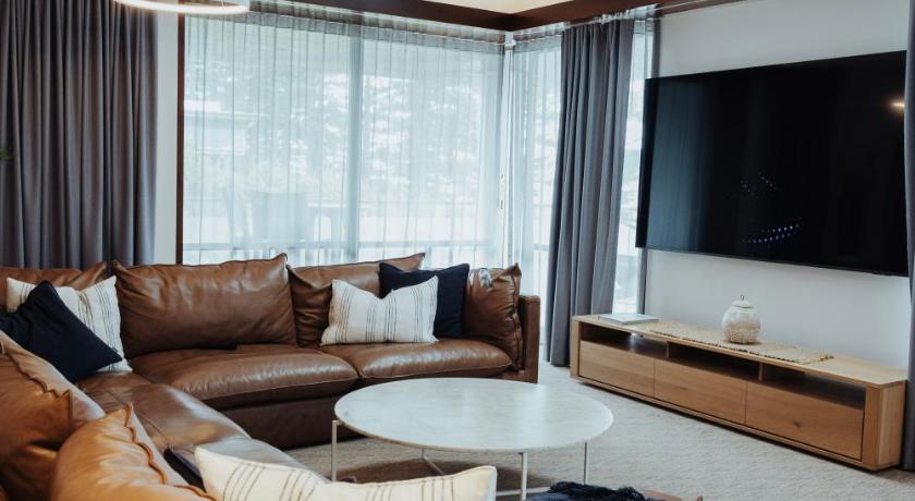 Image of Penthouse Apartment 11