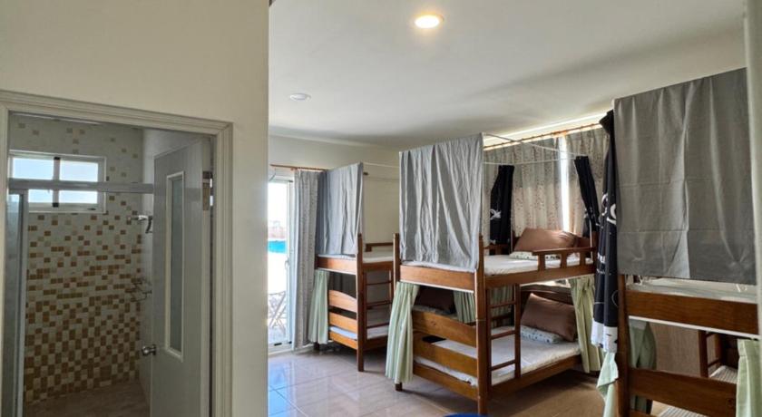 Image of Bunk Bed in Mixed Dormitory Room 0