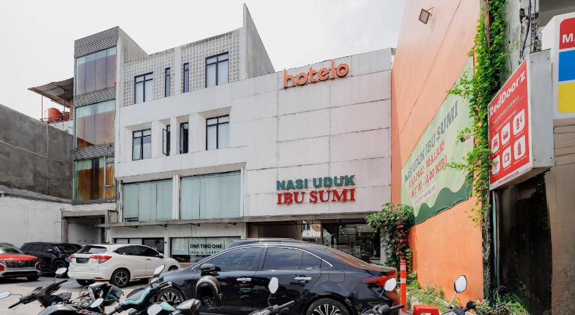 RedDoorz near Mangga Dua Mall – Jakarta, ID