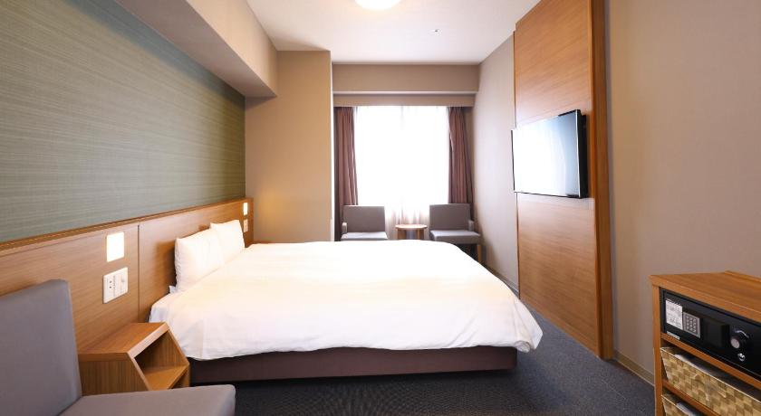 Image of Queen Room with Shower - Non-Smoking 1