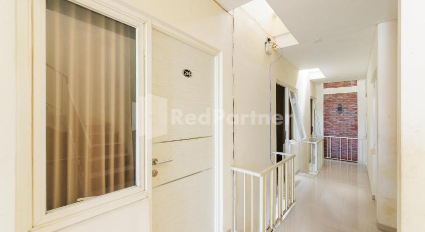 Nipa Guest House near Universitas Widyagama Mitra RedDoorz – Malang, MO