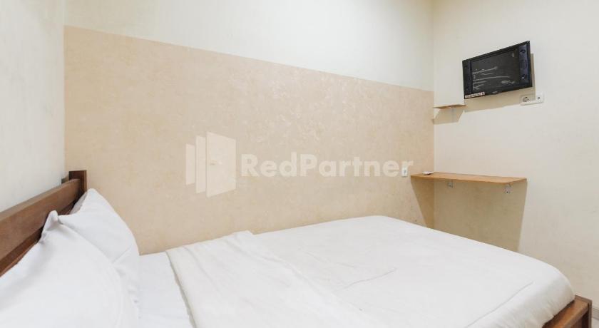 Nipa Guest House near Universitas Widyagama Mitra RedDoorz - image 21