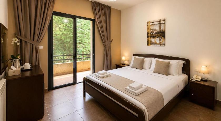 Image of Family Suite (4 Adults) 0