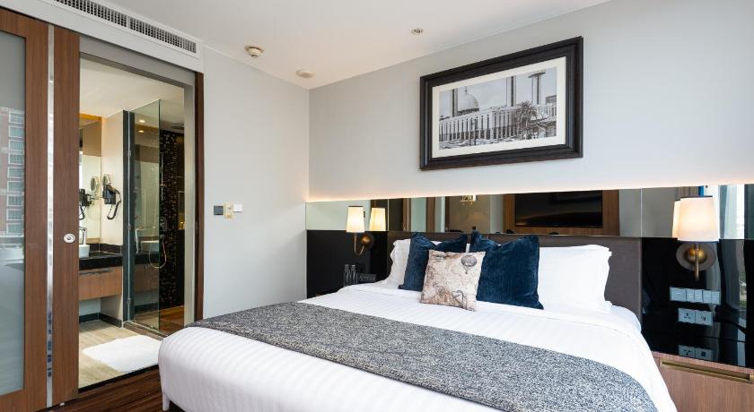 Image of Montraj Club Suite 11