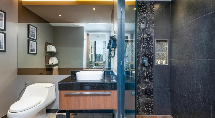 Image of Montraj Club Suite 13