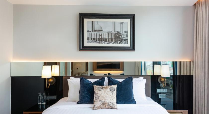 Image of Montraj Club Suite 12