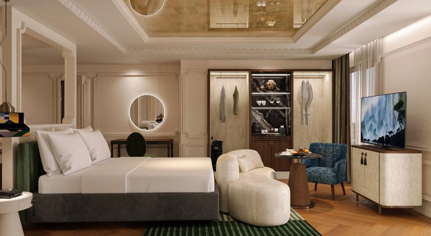 Image of Gallery Garden Terrace Suite with Sauna & Steam Access 3
