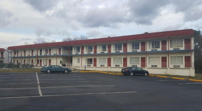 Flagship Inn photo
