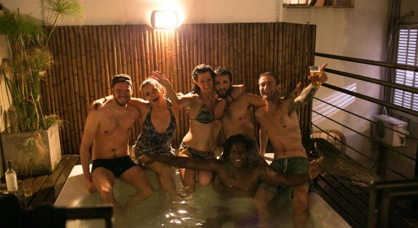 Sabatico Travelers Hostel & Guesthouse photo