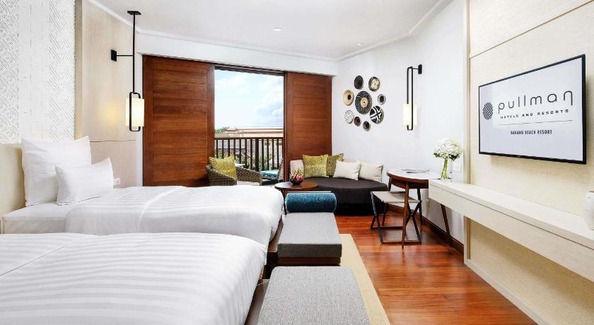 Imagine din Deluxe 2 Single Beds with Balcony 0