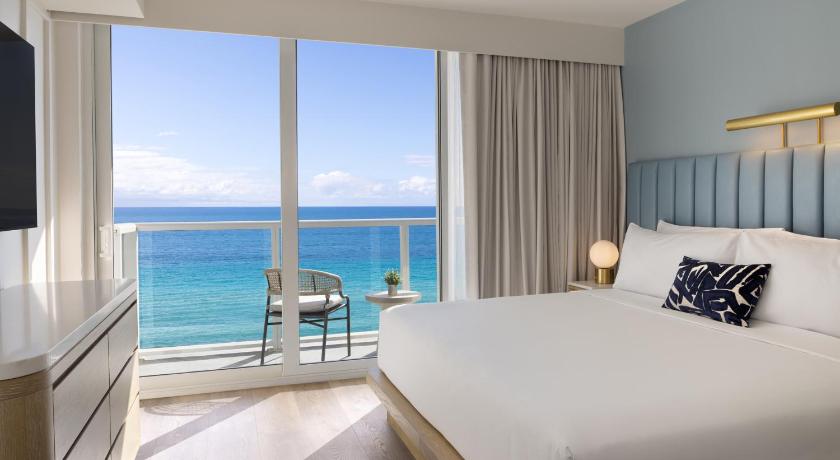 صورة Oceanfront One Bedroom Suite with Balcony-Newly Renovated 5