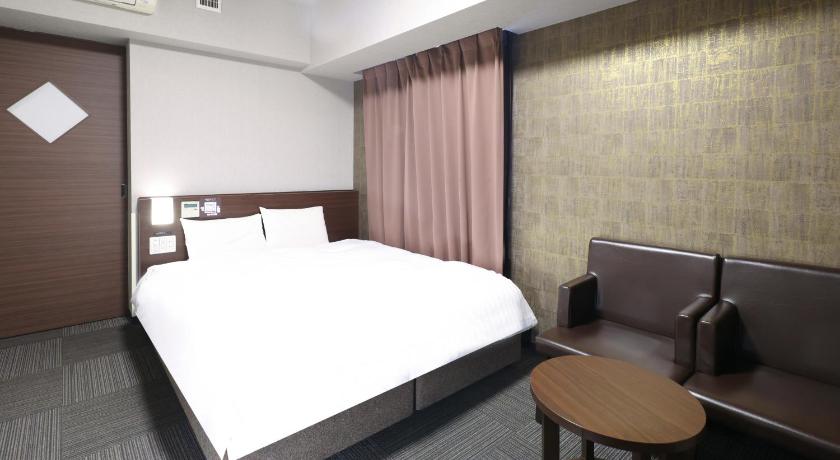 Image of Queen Room - Non-Smoking 1