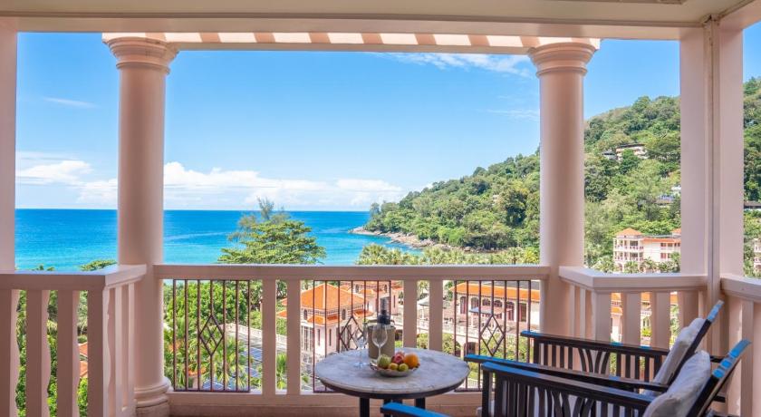 Image of Deluxe Spa Ocean View King 1