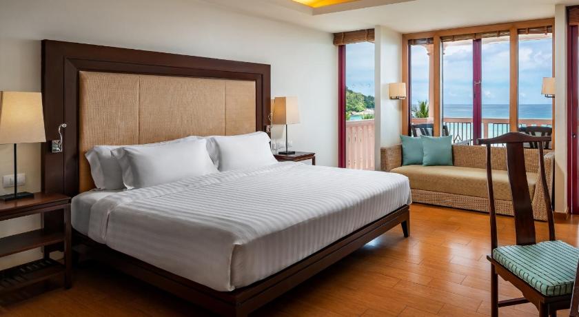 Image of Deluxe Spa Ocean View King 4