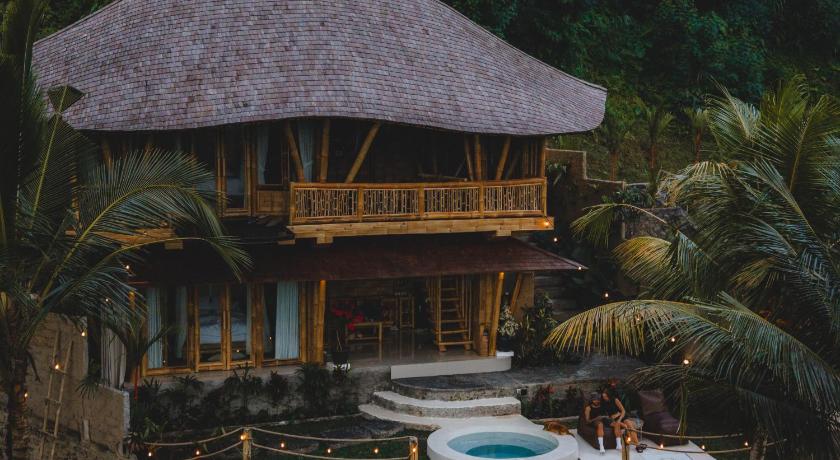 Tampilan Uma Bali-Bamboo House