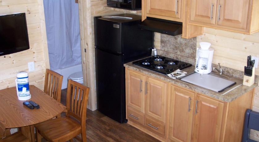 Russian River Camping Resort Cottage 9 photo
