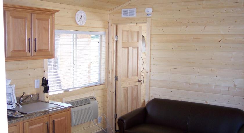 Russian River Camping Resort Cottage 9 photo