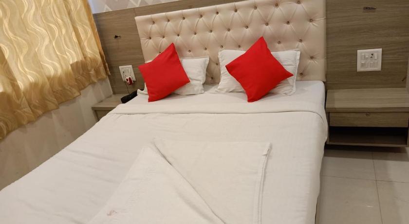 Hotel O Golden Arch – Bombay/ Mumbai, KY
