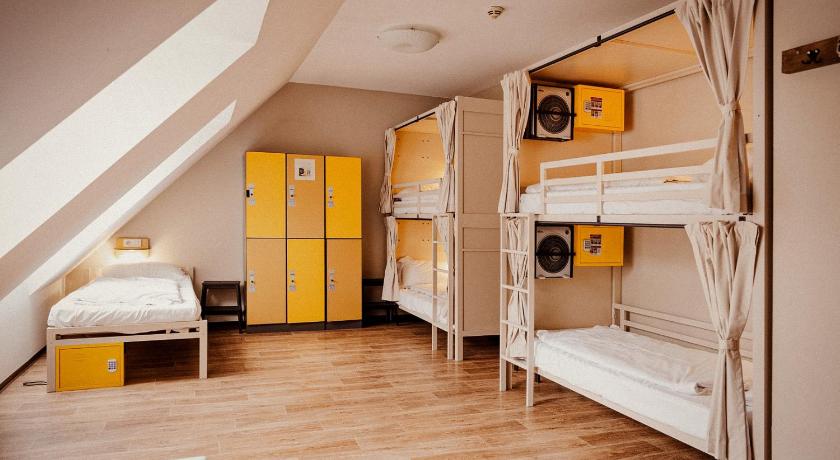 Image of Bed in 6 Bed Mixed Dormitory 1