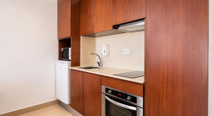 Image of 1-Bedroom Apartment for 2 Adults and 2 Children 13