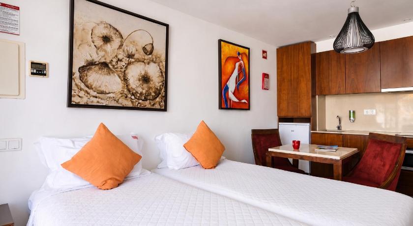Image of Deluxe Sea or Pool View Room with Terrace 14