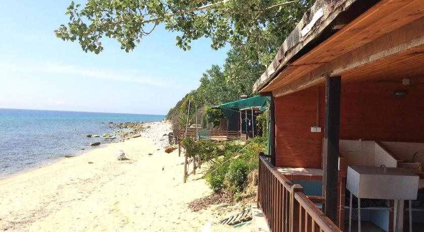 Sarakina Wooden House photo