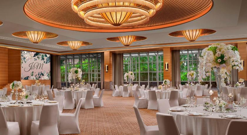 The Ritz-Carlton Millenia Singapore - image 12