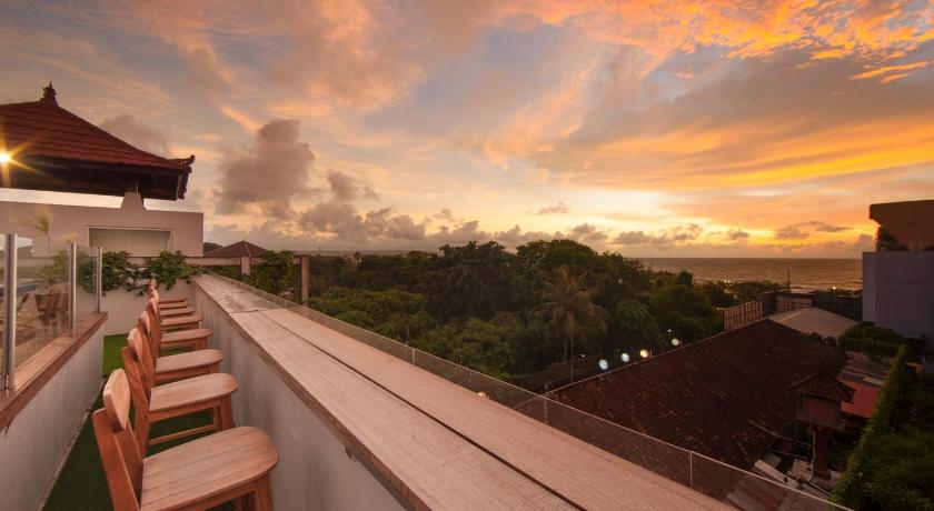 Kuta Beach Hotel - image 6