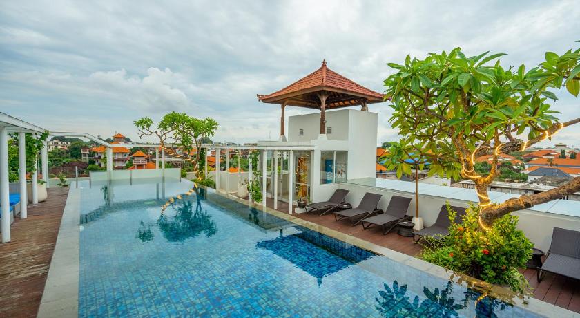 Kuta Beach Hotel - image 8