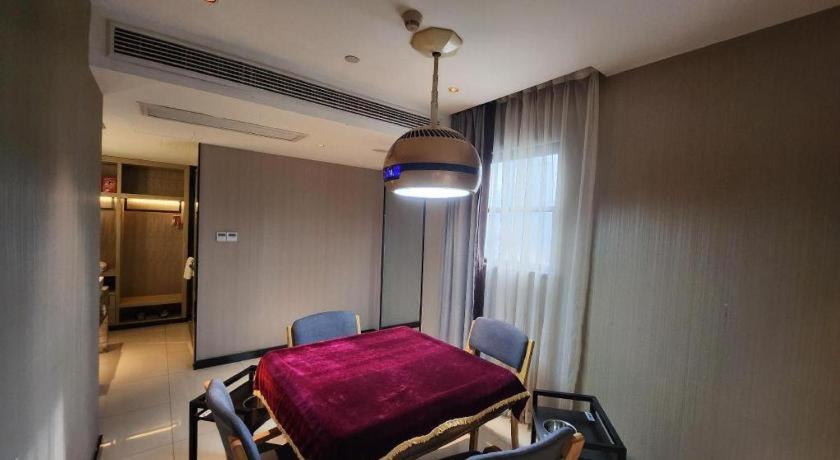 Echarm Hotel Wuhan Plaza Wansongyuan – Wuhan, OH