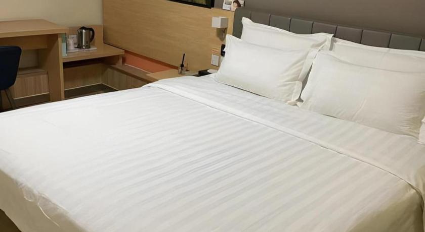 7 Days Inn West Gate of Taiyuan University of Technology – Taiyuan, GA