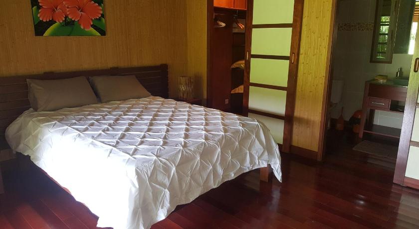 Villa ManaOra photo