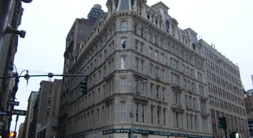 Image of Studio 631 2