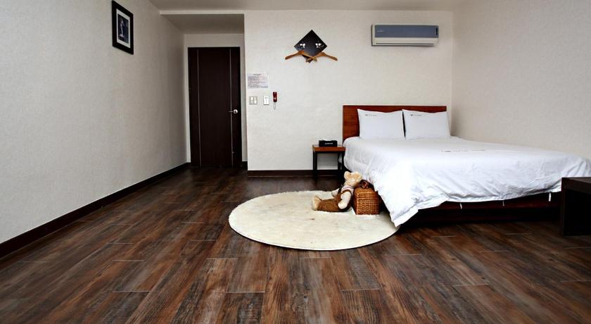 Image of Superior Double Room with Sea View 6