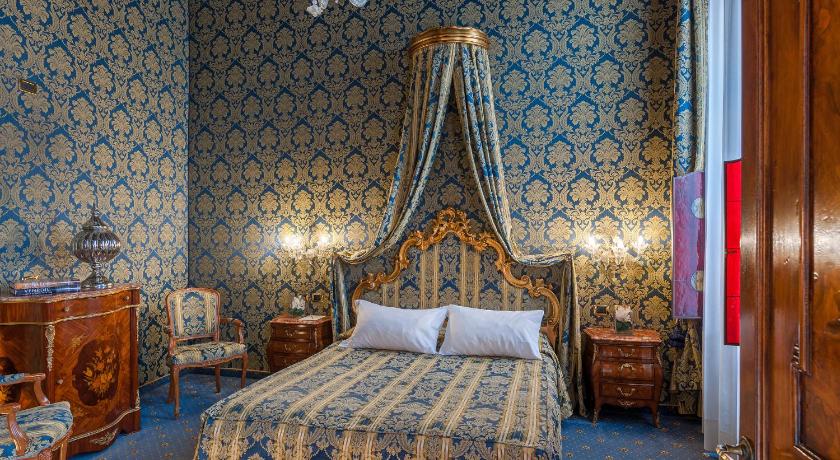 Hotel Al Ponte Antico photo