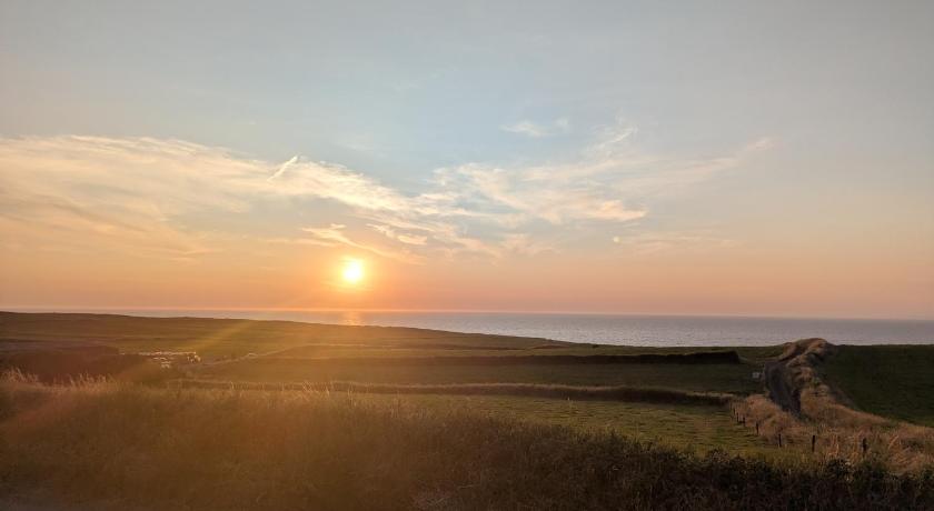 Foto Ocean View Doonbeg - Booking Diskon Spesial