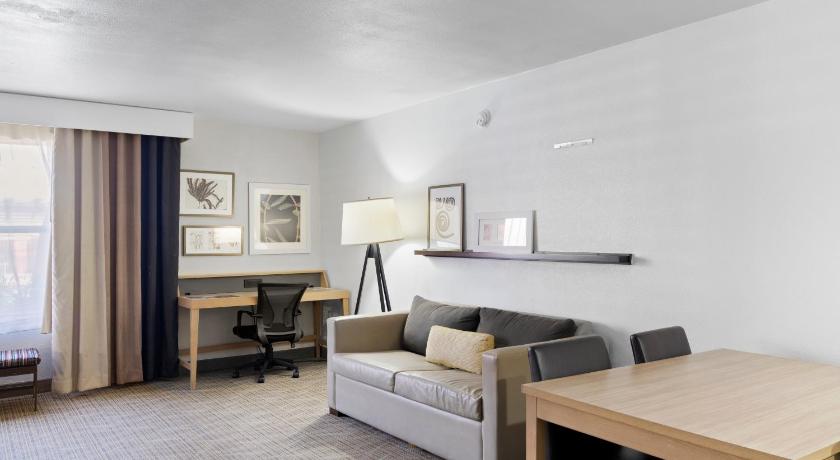Image of Suite 1 King Bed 8
