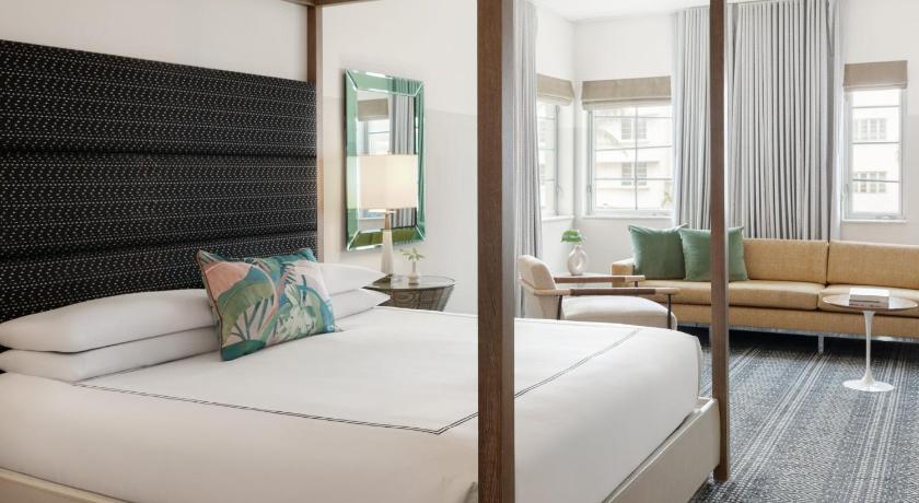 Immagine di 1 King 1 Bedroom Suite Oceanfront 1