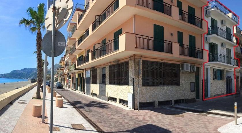 Loft Baia di Letojanni