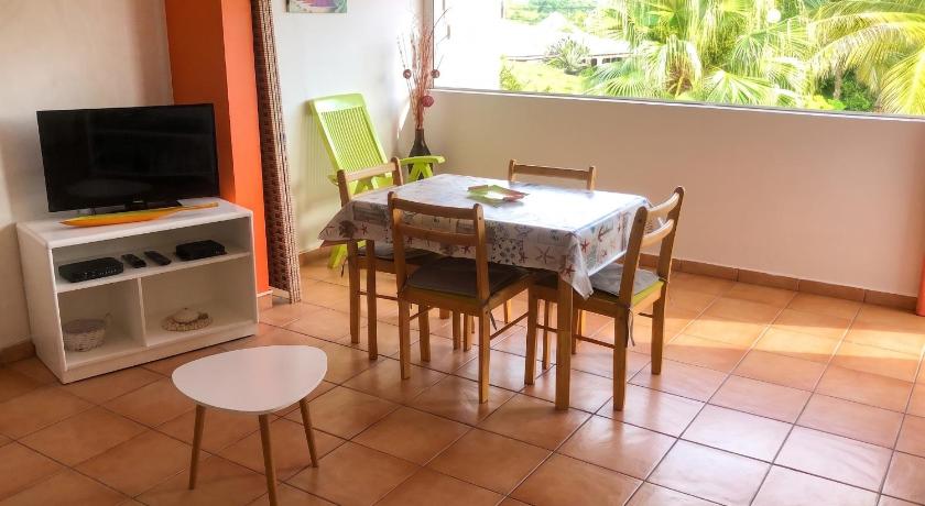 Appartement charmant à Sainte-Anne - 45 m² avec vue sur le jardin