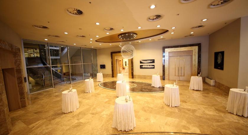 Dedeman Konya Hotel & Convention Center